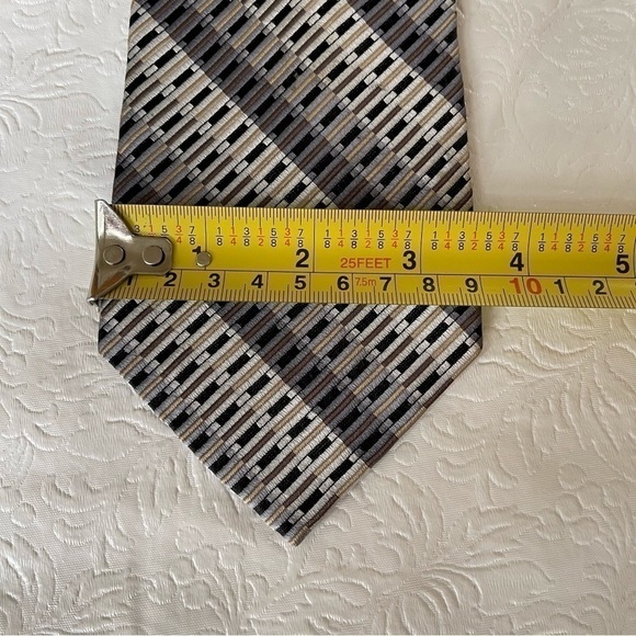 Paul Frederick Silk Necktie - Picture 4 of 5